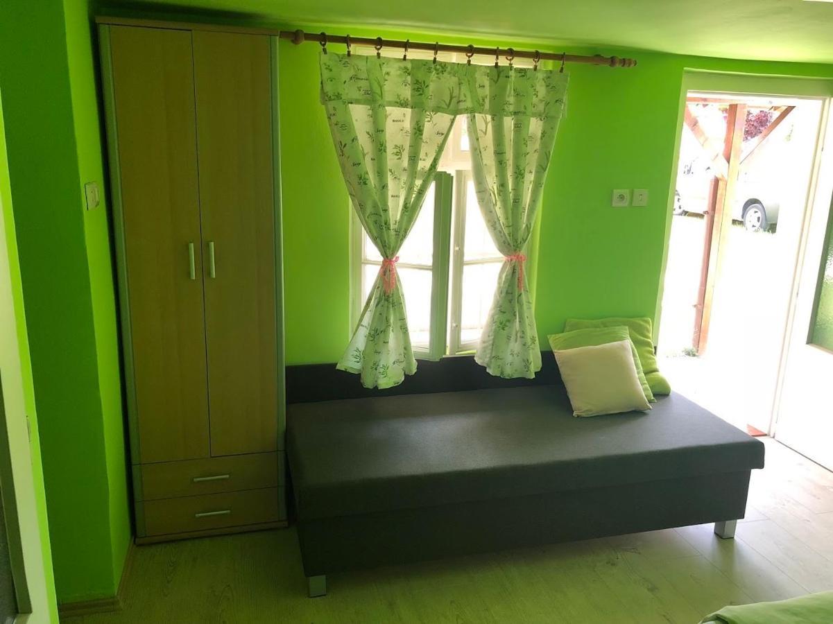 Apartman U Karla Velky Meder Exterior photo